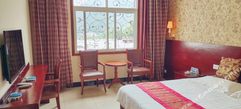 罗田君怡南山酒店图片