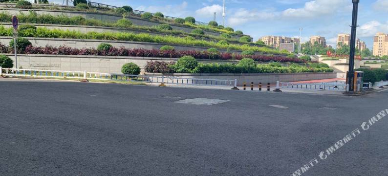 木棉花韩式公寓(廉江塘山岭风景区火车站店)图片