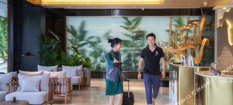 漓岸璞闲PERCENT HOTEL文旅酒店(阳朔西街漓江店)图片