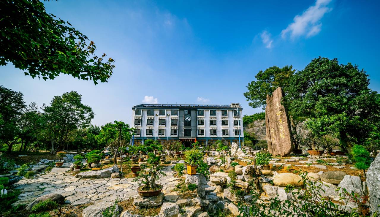 龙章度假酒店(窑湖小镇店)