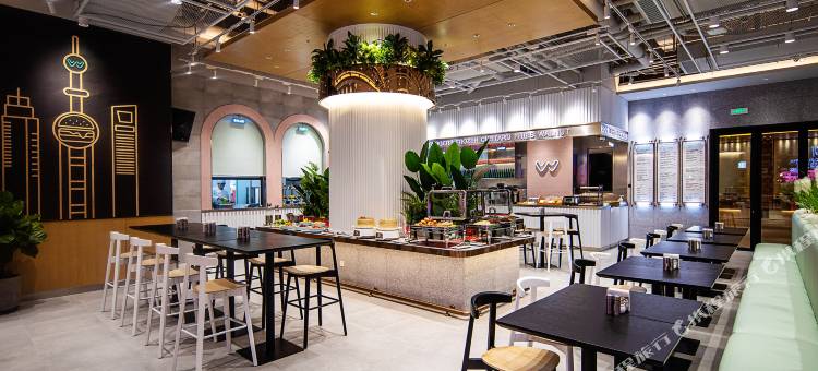 上海浦东中心万枫酒店图片