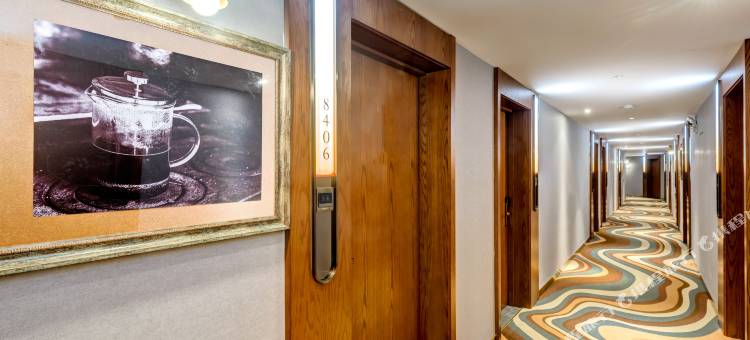 喆啡酒店(秦皇岛北戴河老虎石浴场石塘路店)图片