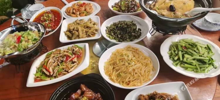 安吉地香民宿(中南百草原浙江自然博物馆店)图片