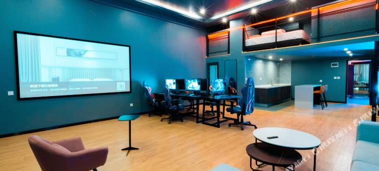 方柚电竞酒店(昆明新迎新城石闸地铁站店)图片