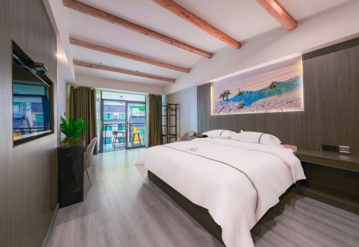 梵净山佛光大酒店外景图