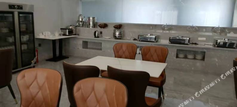 积石山永安假日酒店图片