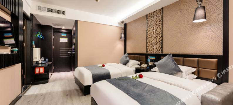 青春假日连锁酒店(西安南门古城墙永宁门地铁站店)图片