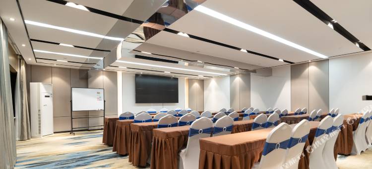 柏曼酒店(武汉吴家山店)图片