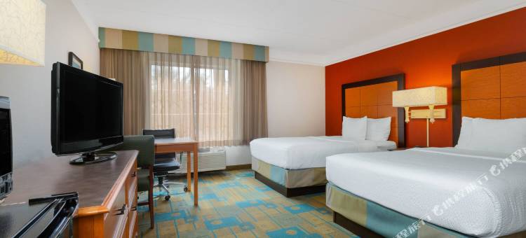 莱克兰西拉昆塔温德姆套房酒店(La Quinta Inn & Suites by Wyndham Lakeland West)图片