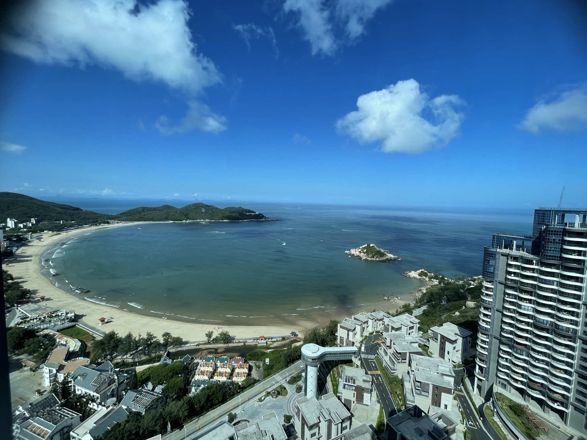 Ibis Styles Hotel (Nan'ao Ocean View) Over view