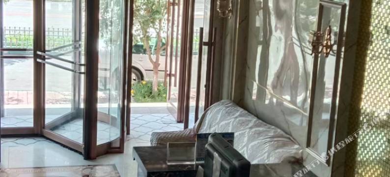 和龙鸿运宾馆图片