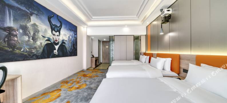 尊腾艺术电影酒店(杭州龙湖紫荆天街三墩地铁站店)图片