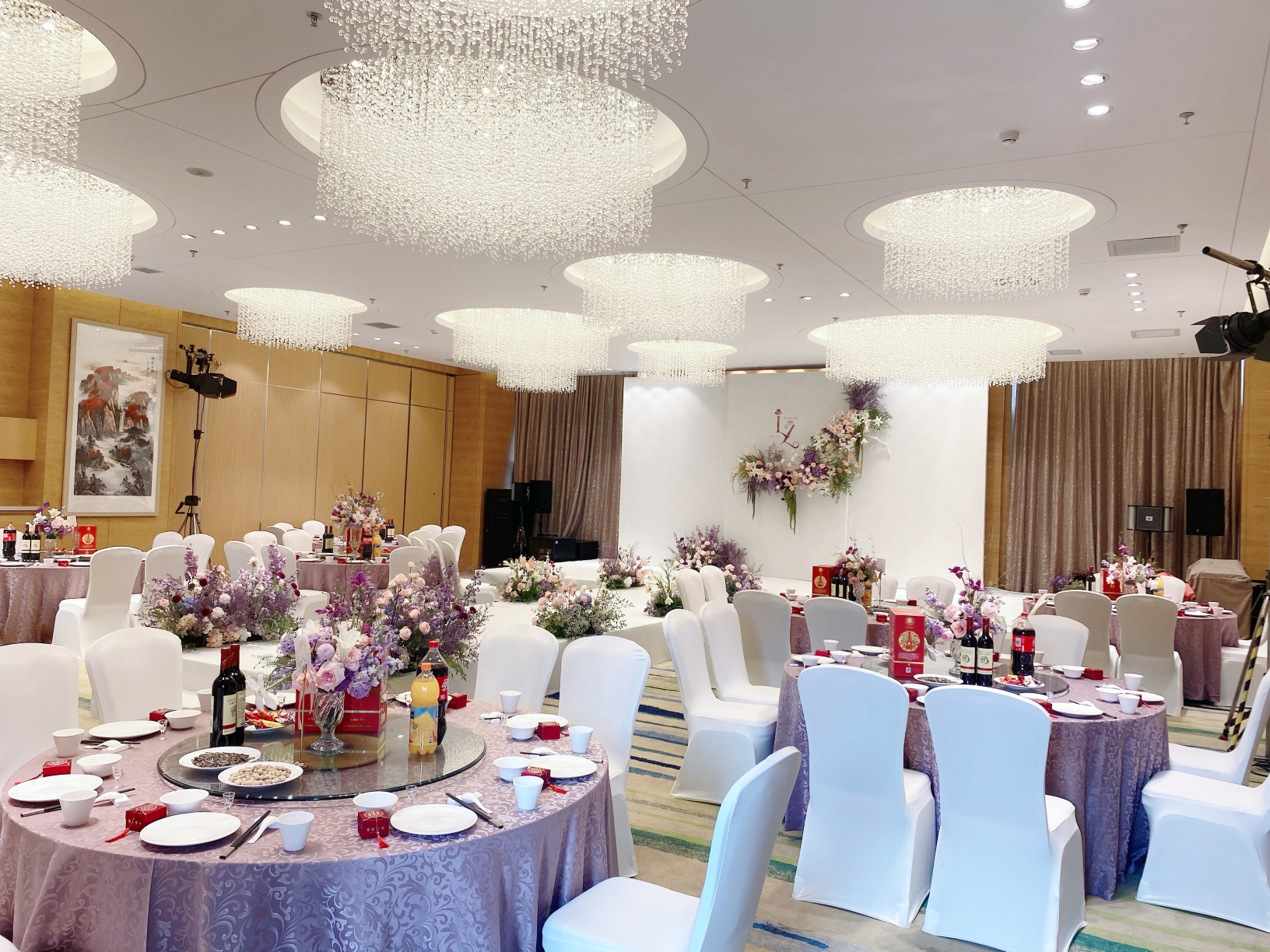 Juny Oriental Hotel BeijingOver view