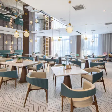 晋城高平高铁东站智创城亚朵酒店