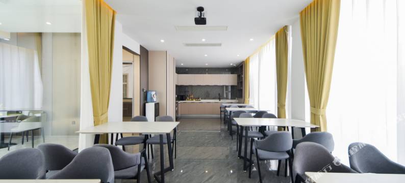 栖子归隐·见山念庭atrium丨花间形迹丨270°苍洱观景别墅图片