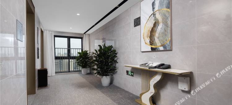 朗丽兹酒店(成都OPPO大厦新川创新科技园店)图片