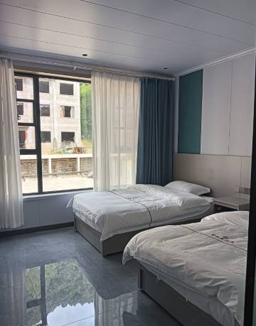 栾川梦乐苑山庄(老君山景区店)