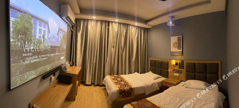 确山金地温泉假日酒店图片