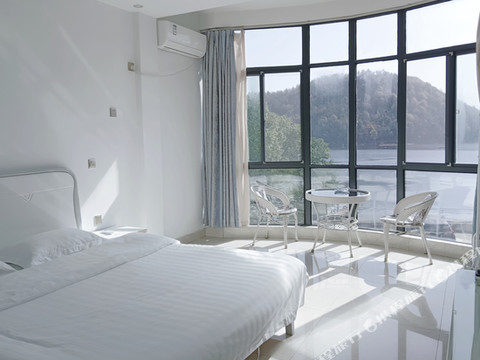 万佛湖临水阁民宿