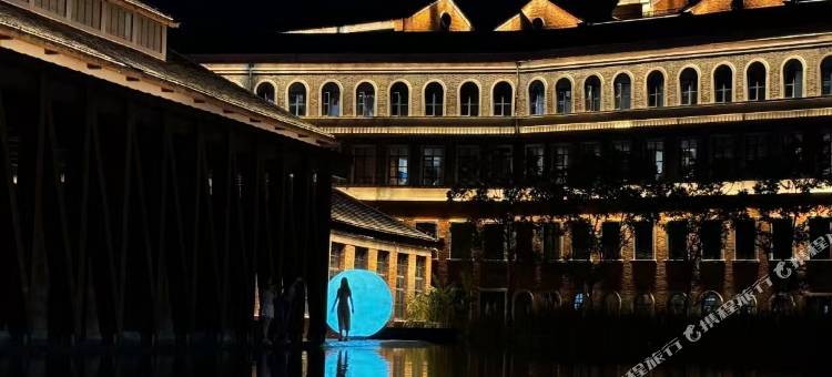 不相BUXIANG·潮牌艺术酒店 (景德镇人民广场陶阳里店)图片