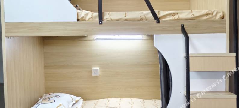 重庆七·星胶囊青年旅舍(三峡广场店)图片