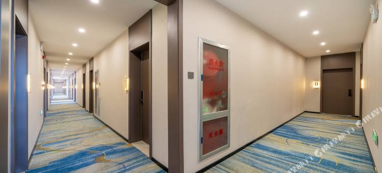 艺龙安云酒店(赤峰克什克腾旗乌兰布统景区店)图片