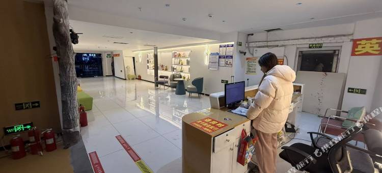 音悦酒店(武汉黄鹤楼长江大桥店)图片