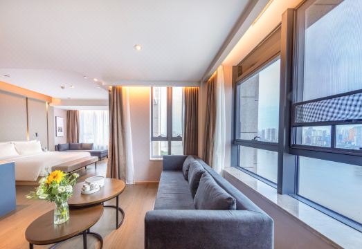 Atour Hotel (Zhuzhou Xiang River Scenic Zone) Hotel Overview