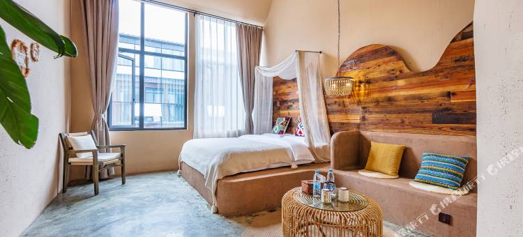 丹尼亚精品民宿(乐山高铁站店)图片