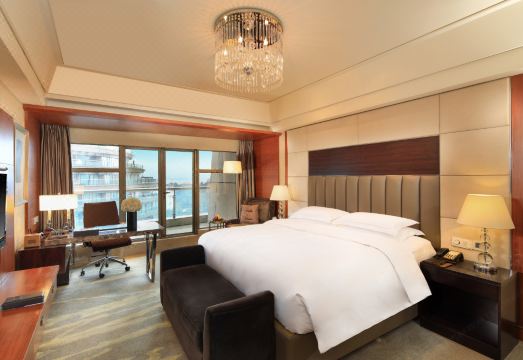 Wyndham Grand Plaza Royale Hangzhou Hotel Overview