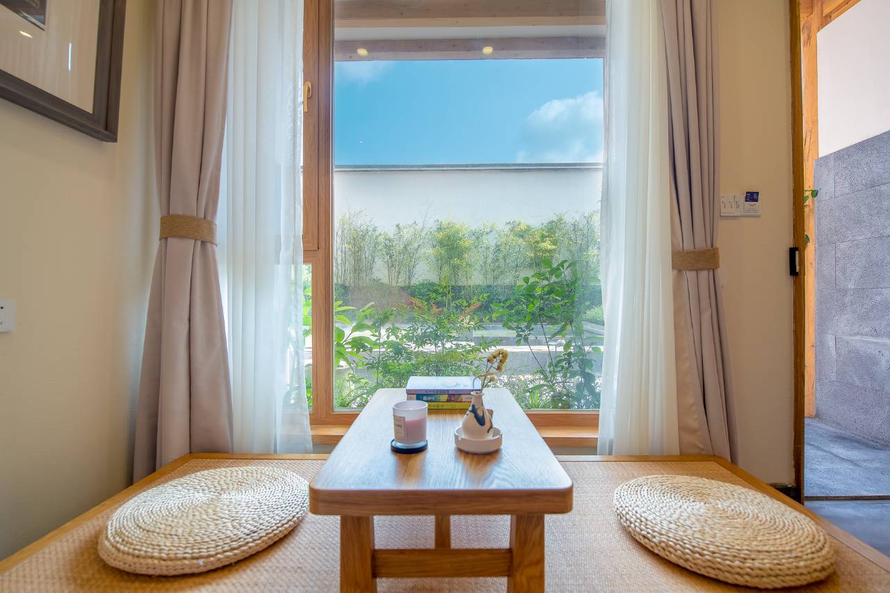 花筑·云边温泉艺宿(腾冲和顺古镇店)图片