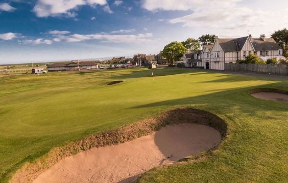 Montrose Golf Resort & Spa Hotel Overview