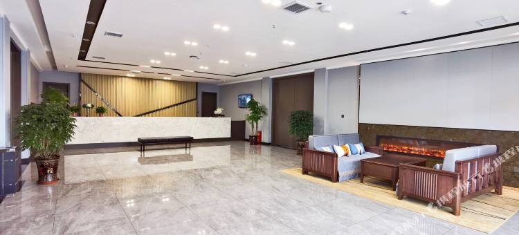 如家睿柏·云酒店(胶州上合示范区少海湿地公园店)图片