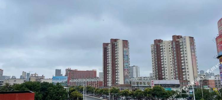 99优选酒店(驻马店汽车客运中心雪松大道店)图片