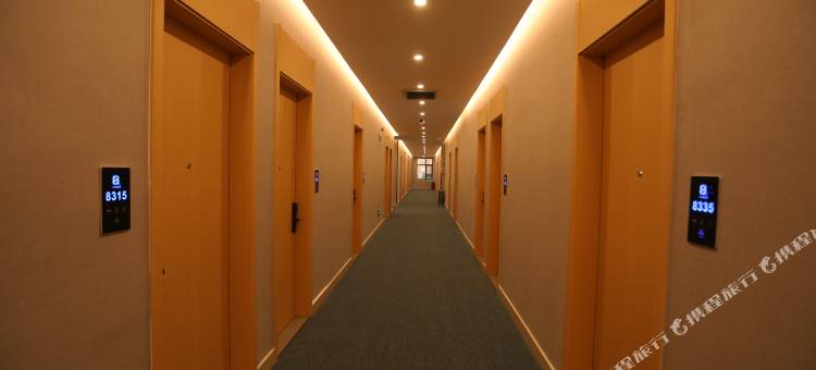 八方连锁酒店(东莞虎门高铁站万达广场店)图片