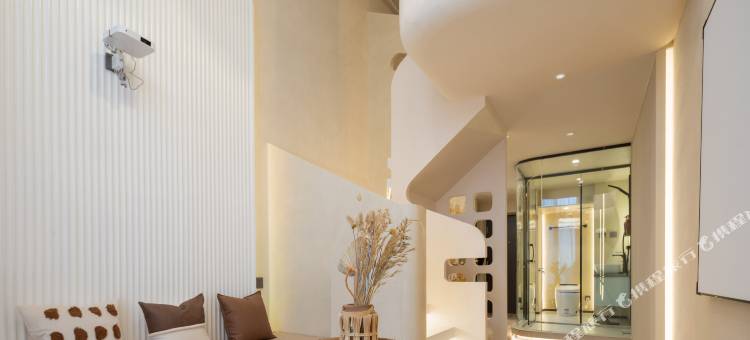 缘宿·Loft空间美学民宿(太原万象城店)图片