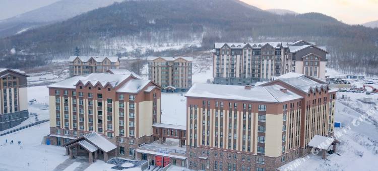 北大湖山湖居酒店图片