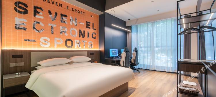 瑟文电竞酒店(焦作摩登街高铁站店)图片