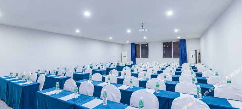 阳光假日酒店(西昌旅游集散中心店)图片