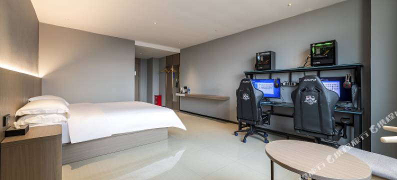 永利电竞公寓(桥头广场店)图片