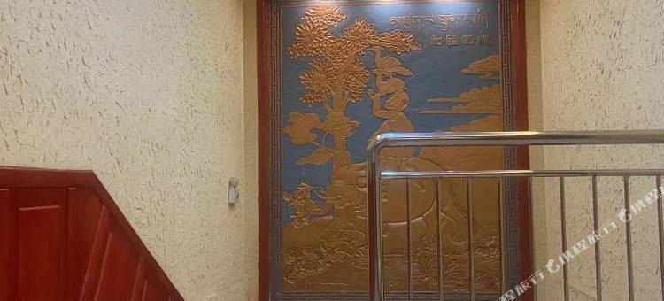 青海湖海蓝蓝大酒店图片