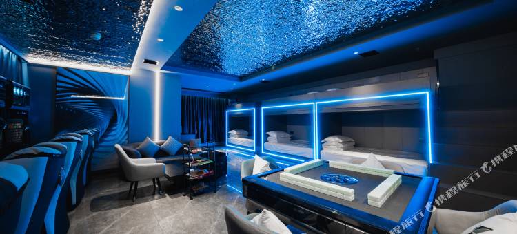 岸异·电竞酒店(林达阳光城美食街店)图片