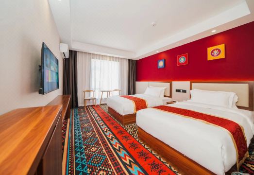 Jiuzhaigou Zhengshun Xiangda Hotel (Jiuzhai Eternal Love Branch) over view