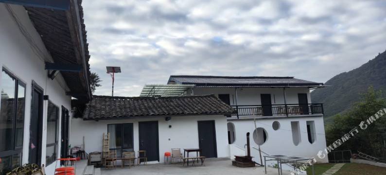 冕宁冶勒湖十一闲客民宿图片