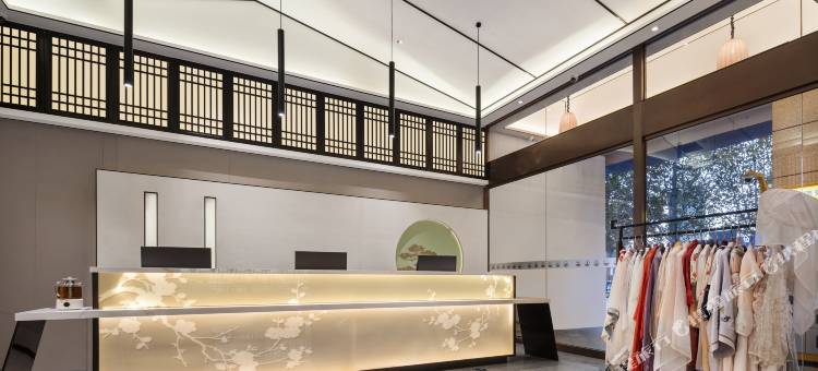 陌上轻居酒店(郑州陇海东路地铁站大润发店)图片