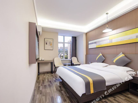 塞上欣景酒店(银川高铁站怀远观光夜市店)