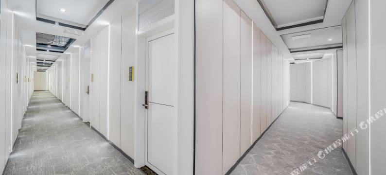 香澜水岸酒店(乐山高铁站世豪广场店)图片