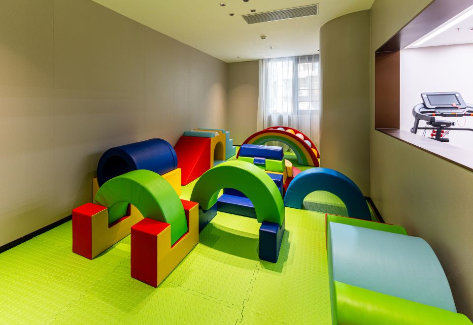 Yeste International Hotel (Chaozhou Square) Hotel Overview