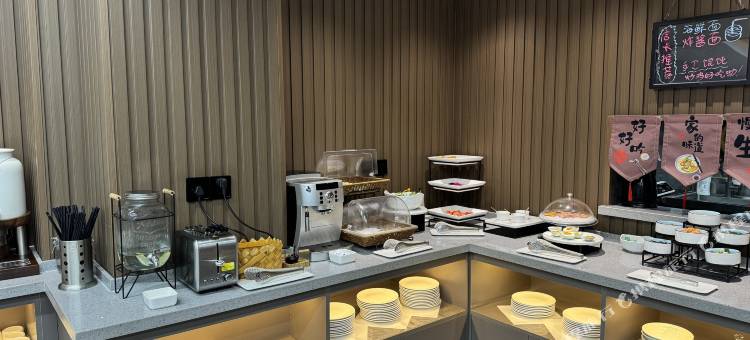 如家素柏·云酒店(丹东鸭绿江月亮岛安东老街店)图片