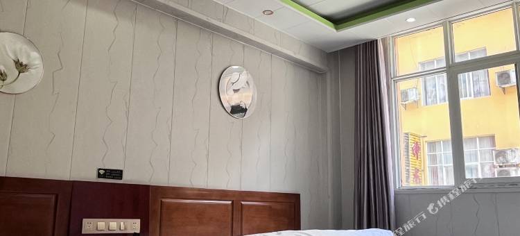 贡山逸景酒店(独龙江店)图片